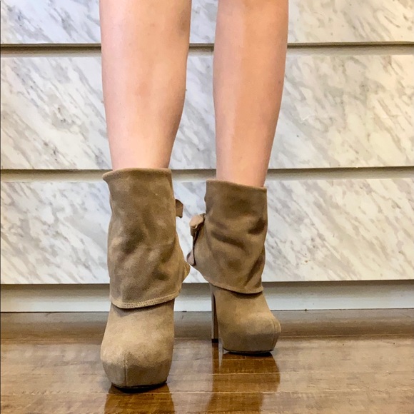 Aldo Suede Ankle Boots - Nude/Beige - Size 7 - Picture 4 of 14